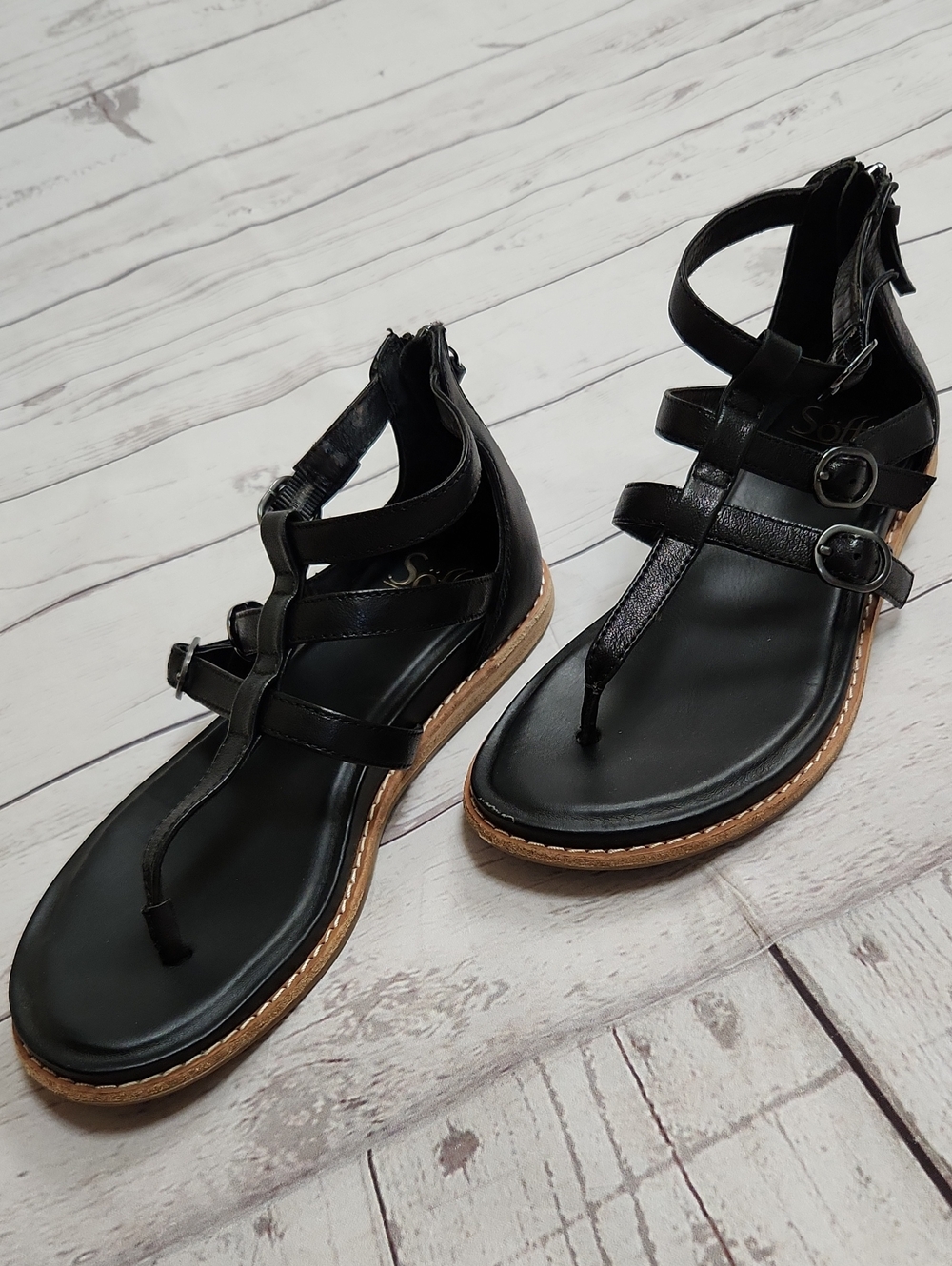 Sofft Black T-Strap Gladiator Sandals with Buckle Detail